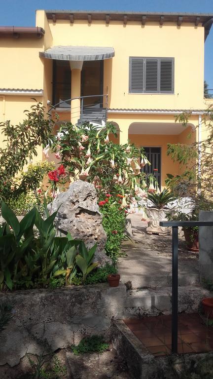 Vila Case Vacanze San Francesco Canicattini Bagni Exteriér fotografie